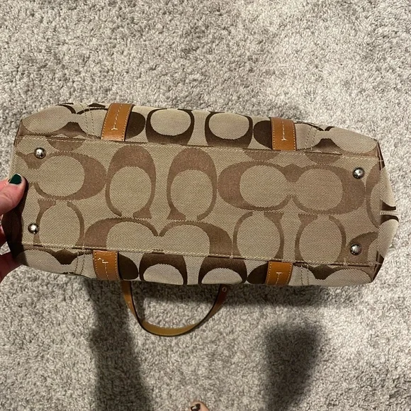 Coach Signature Tote Bag - EUC - Brown and Tan - Picture 5 of 7